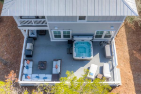 Coconut Cove by AvantStay Deck w Hot Tub Access to 2 Pools
